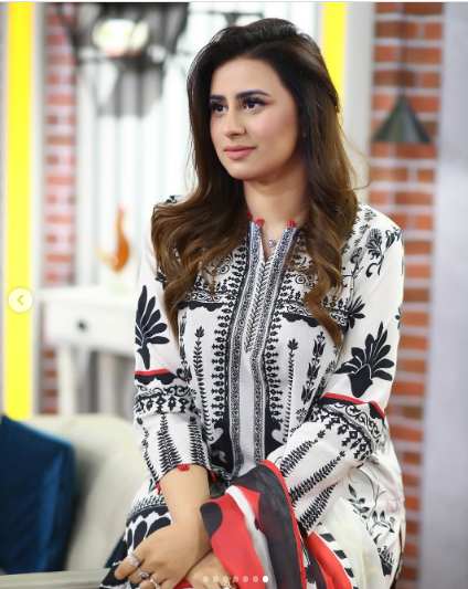 Printed Lawn Co-Ord Set with Printed Scarf